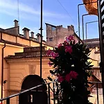 Domus 2 Mori- 120 M2 Con Affreschi - Centro Storico - Due Bagni Verona