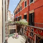 Domus 2 Mori- 120 M2 Con Affreschi - Centro Storico - Due Bagni *