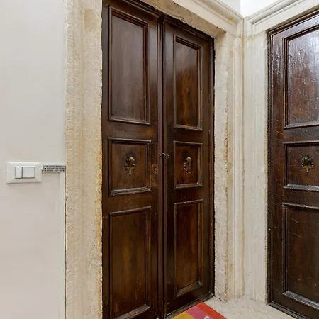 Apartamento Domus 2 Mori- 120 M2 Con Affreschi - Centro Storico - Due Bagni