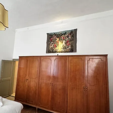 Domus 2 Mori- 120 M2 Con Affreschi - Centro Storico - Due Bagni Appartement